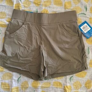 Columbia Stretchy Shorts NWT